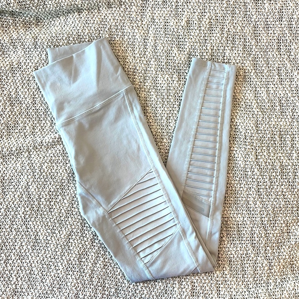 Alo High-Waist Moto Legging in Dove Grey, XS